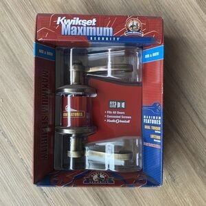 Kwikset - 300LL  5 CP RLVR - Bed and Bath - With Lock - Brushed Nickel